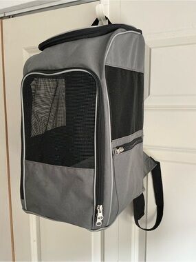 TrustyPup 2-in-1 Backpack and Carrier